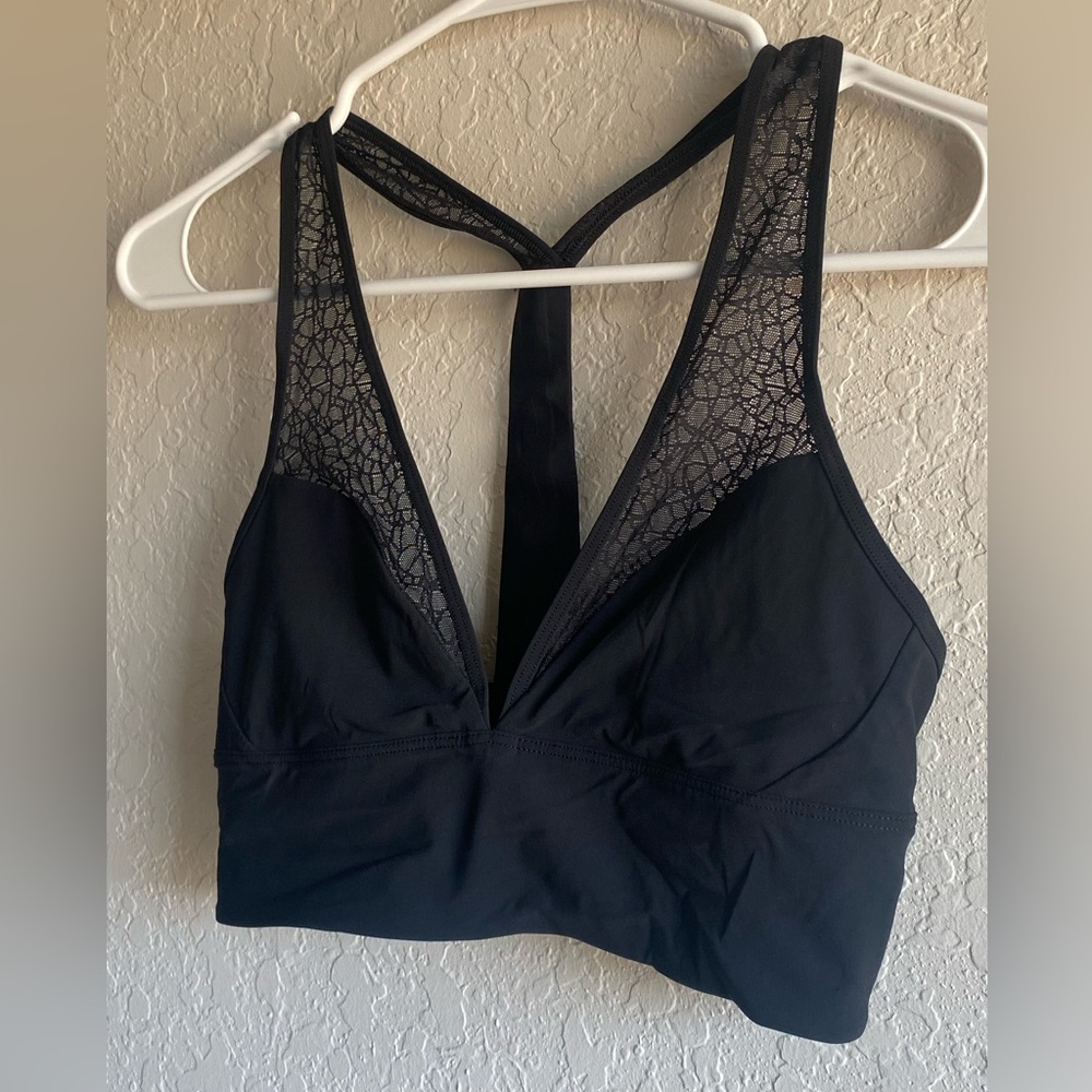 Lululemon Twist & Train Bra in Black ~ Size 4 - Picture 6 of 10